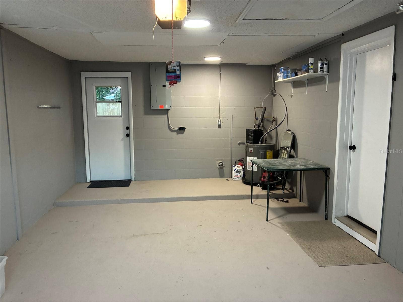 3317 BAINBRIDGE DRIVE, Holiday, FL 34691 garage