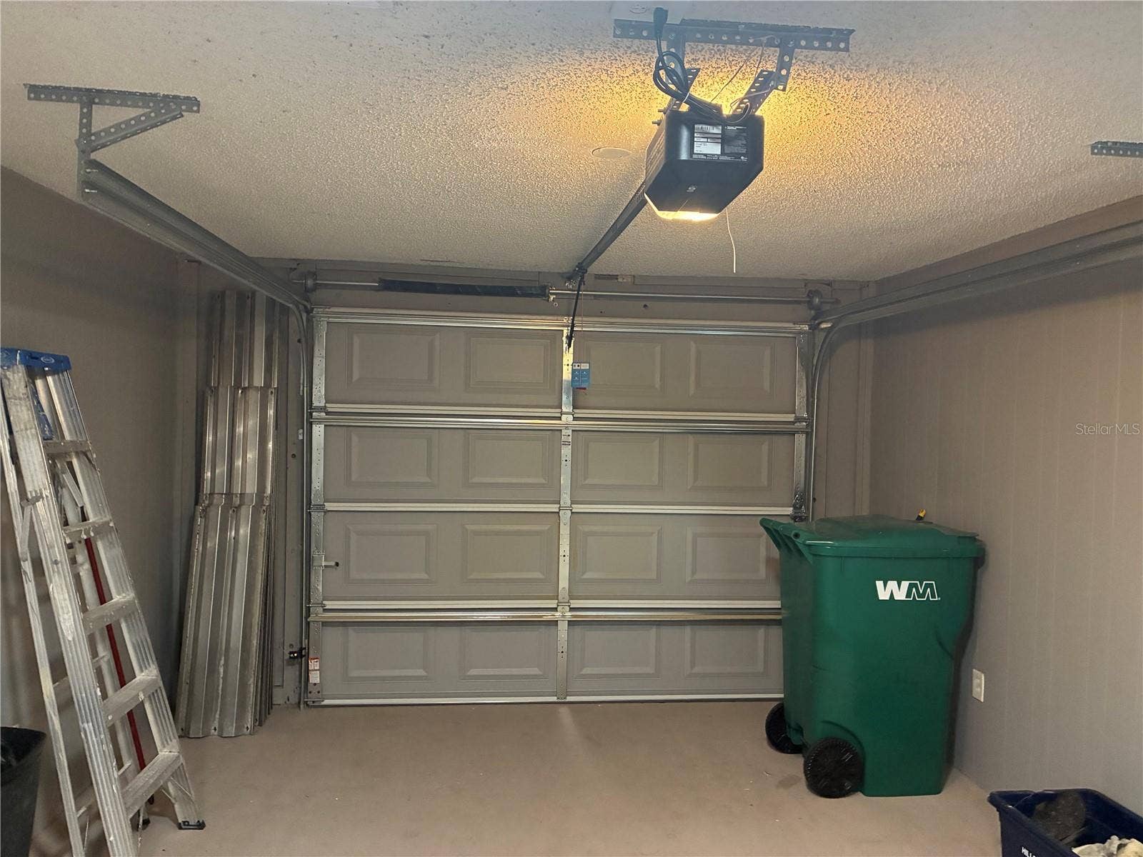 3317 BAINBRIDGE DRIVE, Holiday, FL 34691 garage