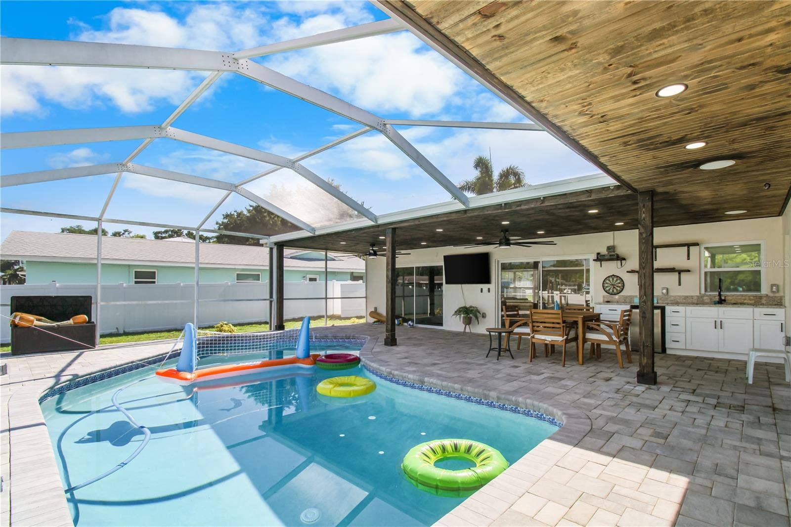1575 BROOKSIDE BOULEVARD, Largo, FL 33770 1575 BROOKSIDE BOULEVARD, Largo, FL 33770