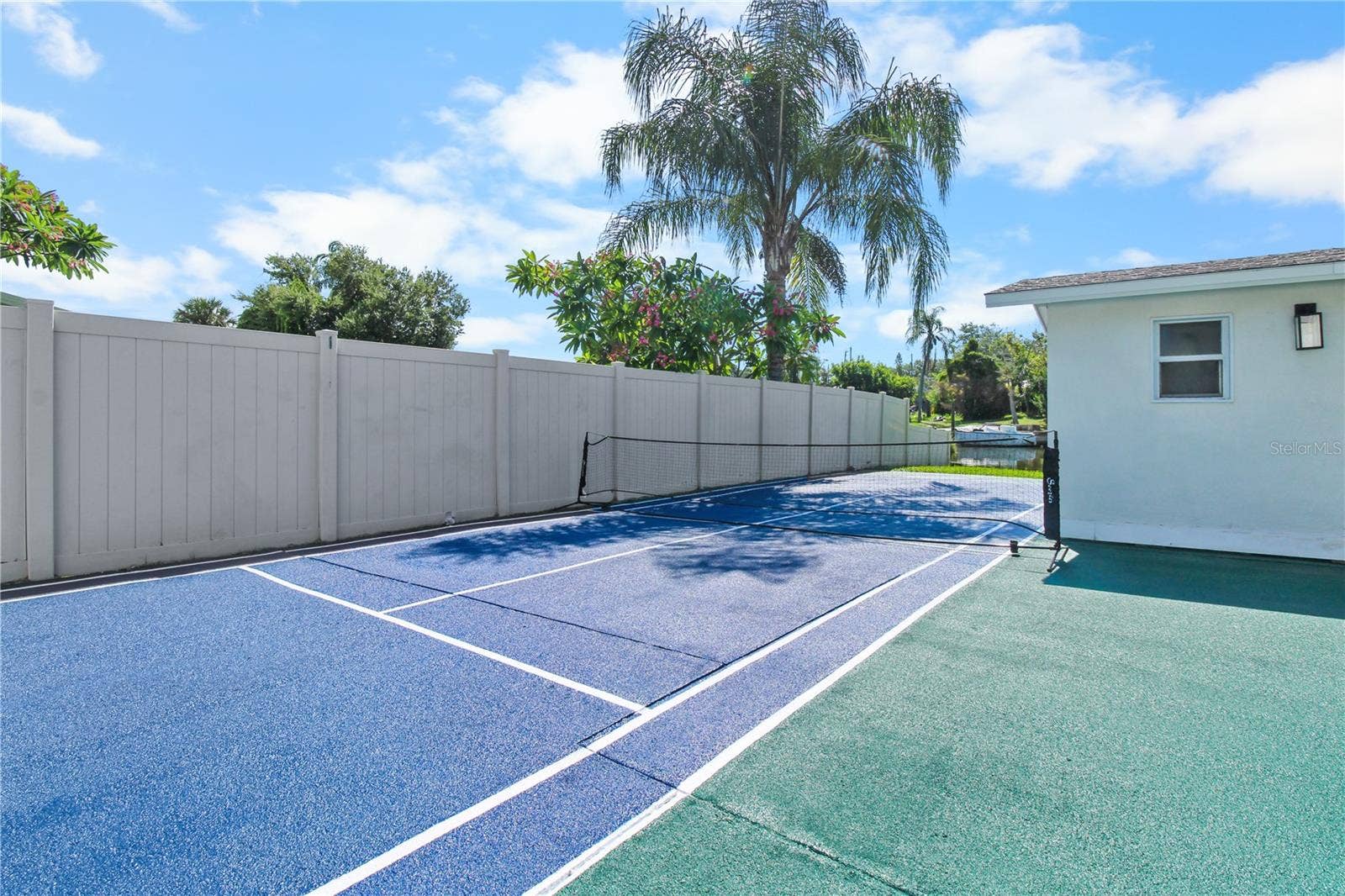 1575 BROOKSIDE BOULEVARD, Largo, FL 33770 1575 BROOKSIDE BOULEVARD, Largo, FL 33770