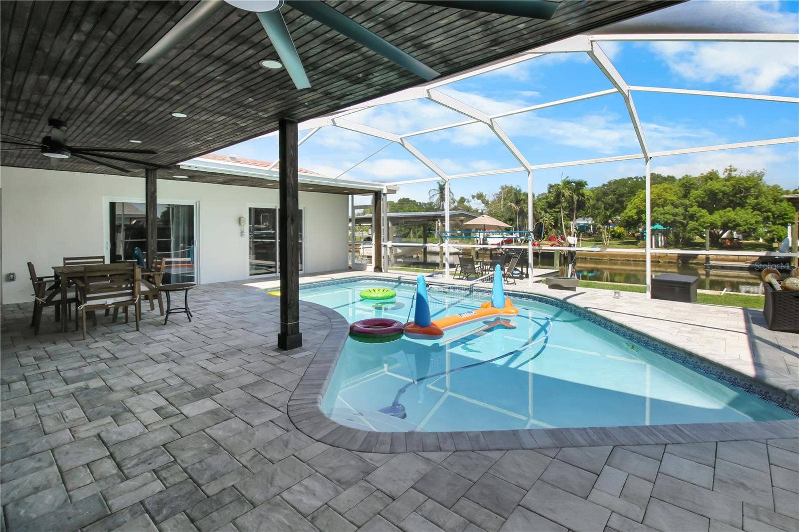1575 BROOKSIDE BOULEVARD, Largo, FL 33770 1575 BROOKSIDE BOULEVARD, Largo, FL 33770