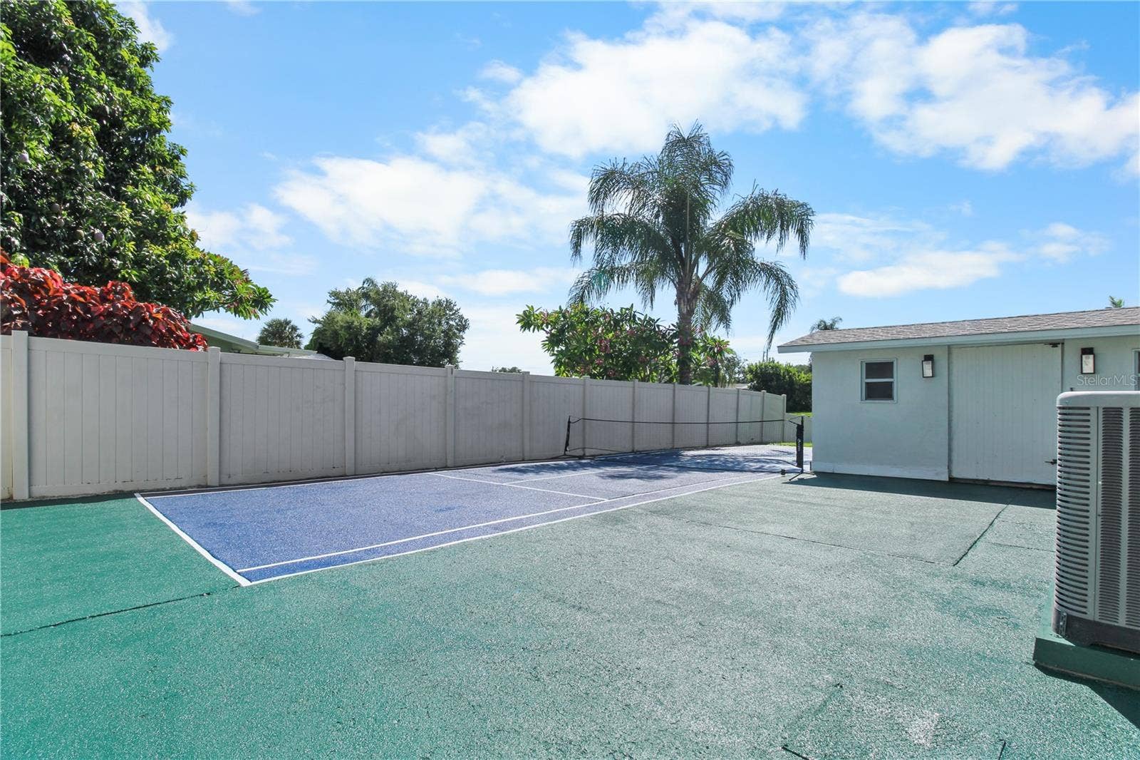 1575 BROOKSIDE BOULEVARD, Largo, FL 33770 1575 BROOKSIDE BOULEVARD, Largo, FL 33770