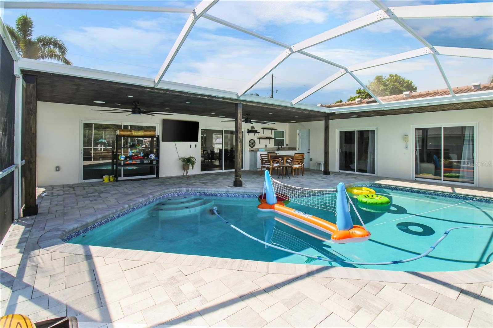1575 BROOKSIDE BOULEVARD, Largo, FL 33770 1575 BROOKSIDE BOULEVARD, Largo, FL 33770