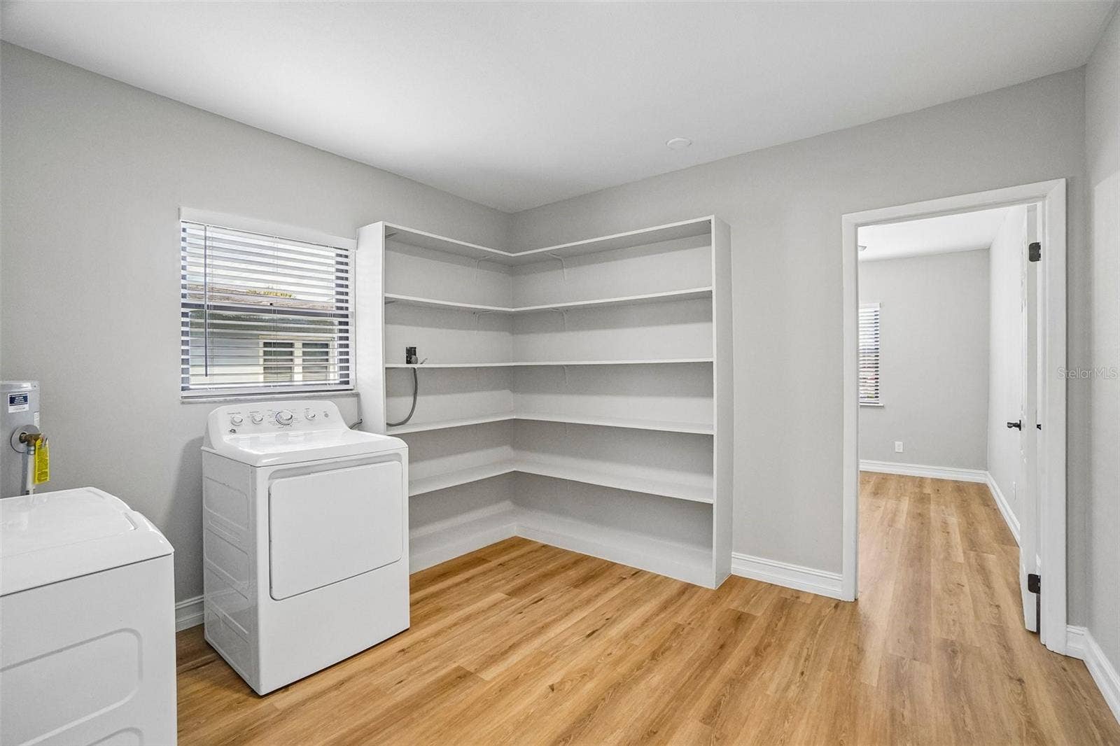 715 PAPAYA DRIVE, Tampa, FL 33619 Laundry Room View 2