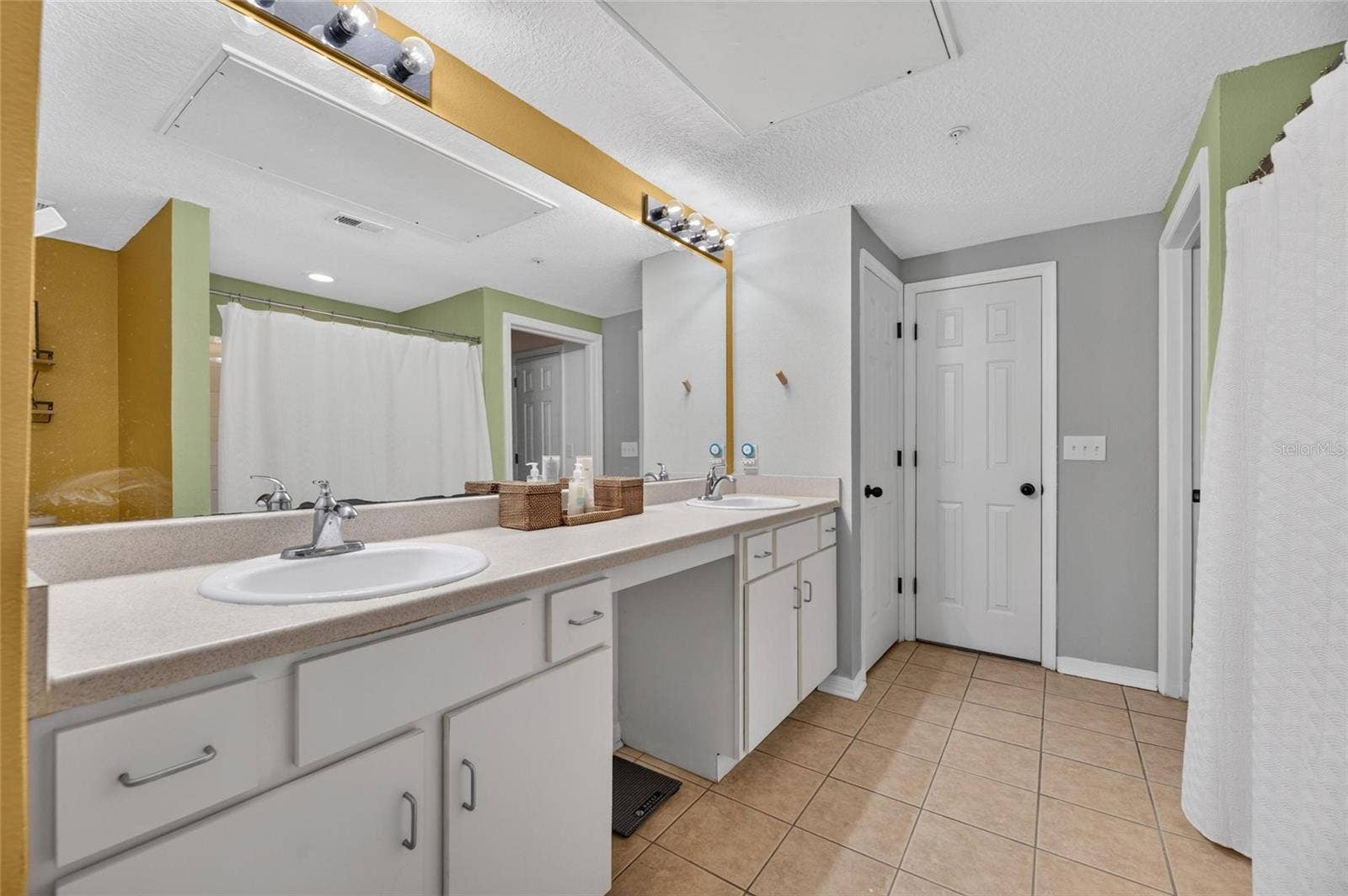 2010 E PALM AVENUE, #14217, Tampa, FL 33605 2010 E PALM AVENUE, #14217, Tampa, FL 33605