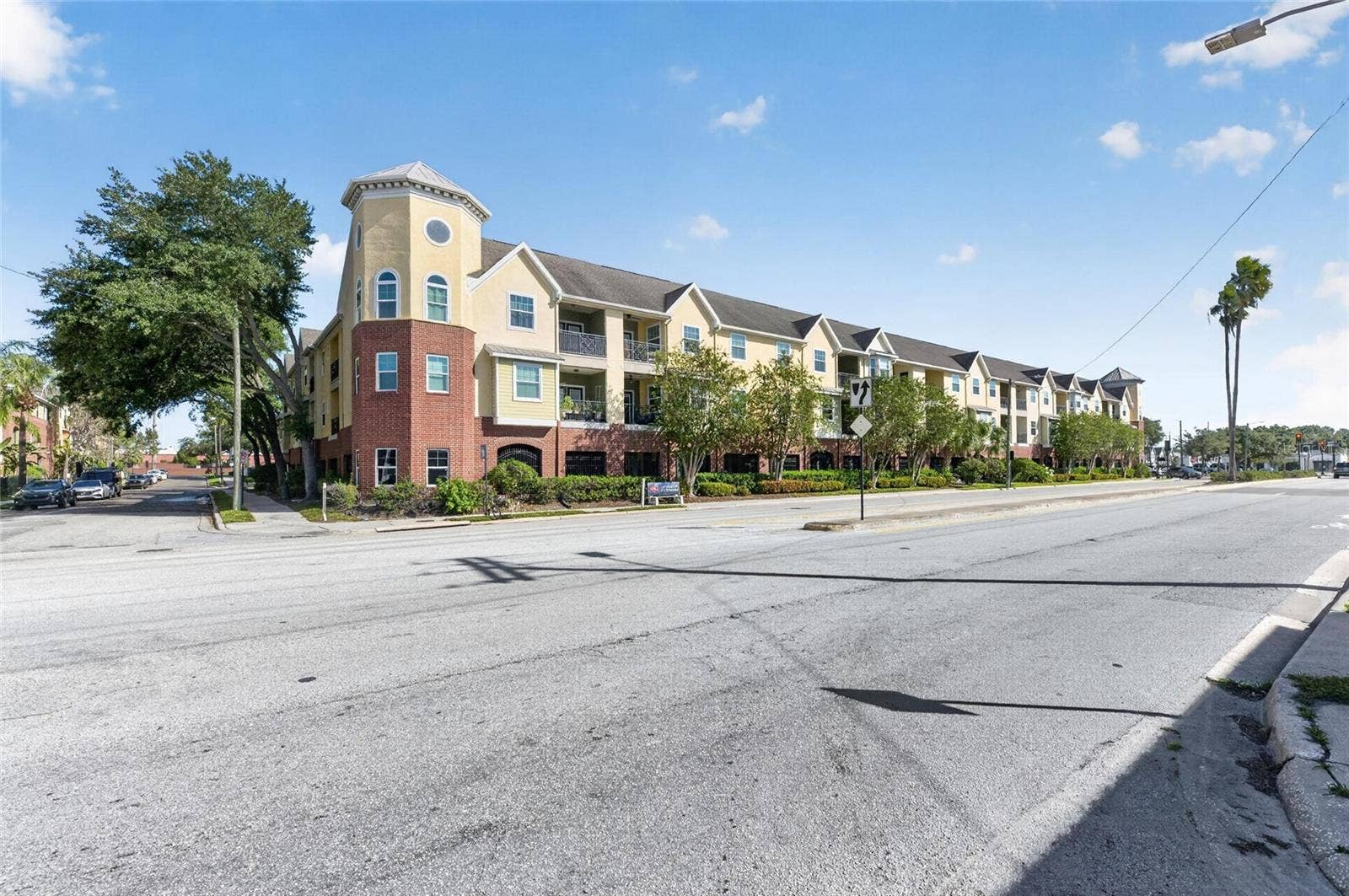 2010 E PALM AVENUE, #14217, Tampa, FL 33605 2010 E PALM AVENUE, #14217, Tampa, FL 33605