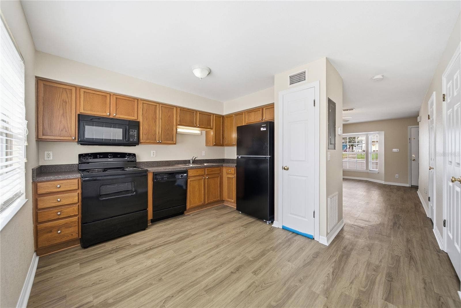 13535 EMBASSY PARK COURT, Dade City, FL 33525 13535 EMBASSY PARK COURT, Dade City, FL 33525