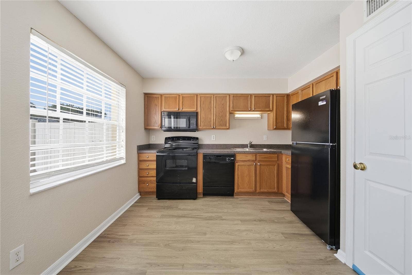 13535 EMBASSY PARK COURT, Dade City, FL 33525 13535 EMBASSY PARK COURT, Dade City, FL 33525