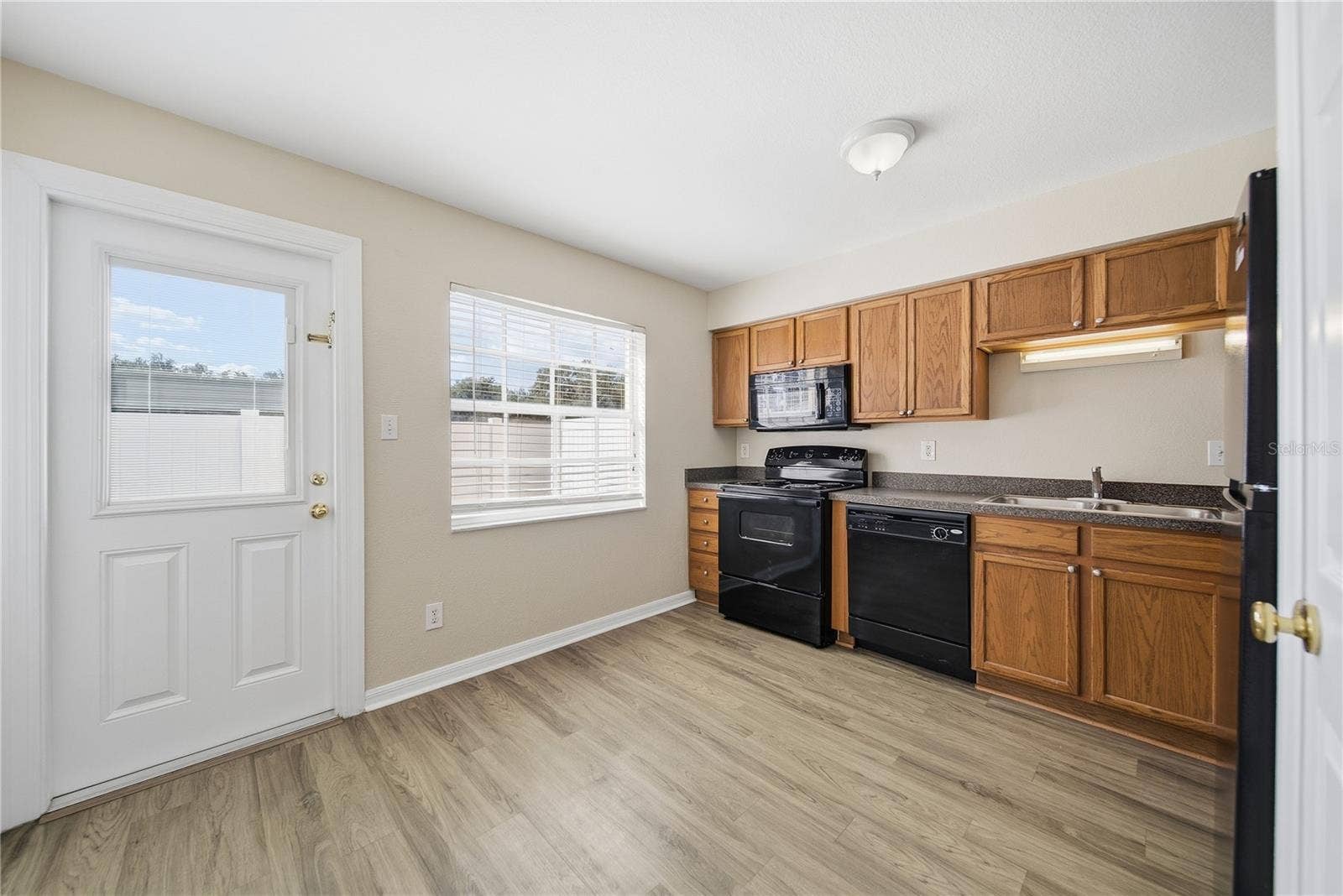 13535 EMBASSY PARK COURT, Dade City, FL 33525 13535 EMBASSY PARK COURT, Dade City, FL 33525