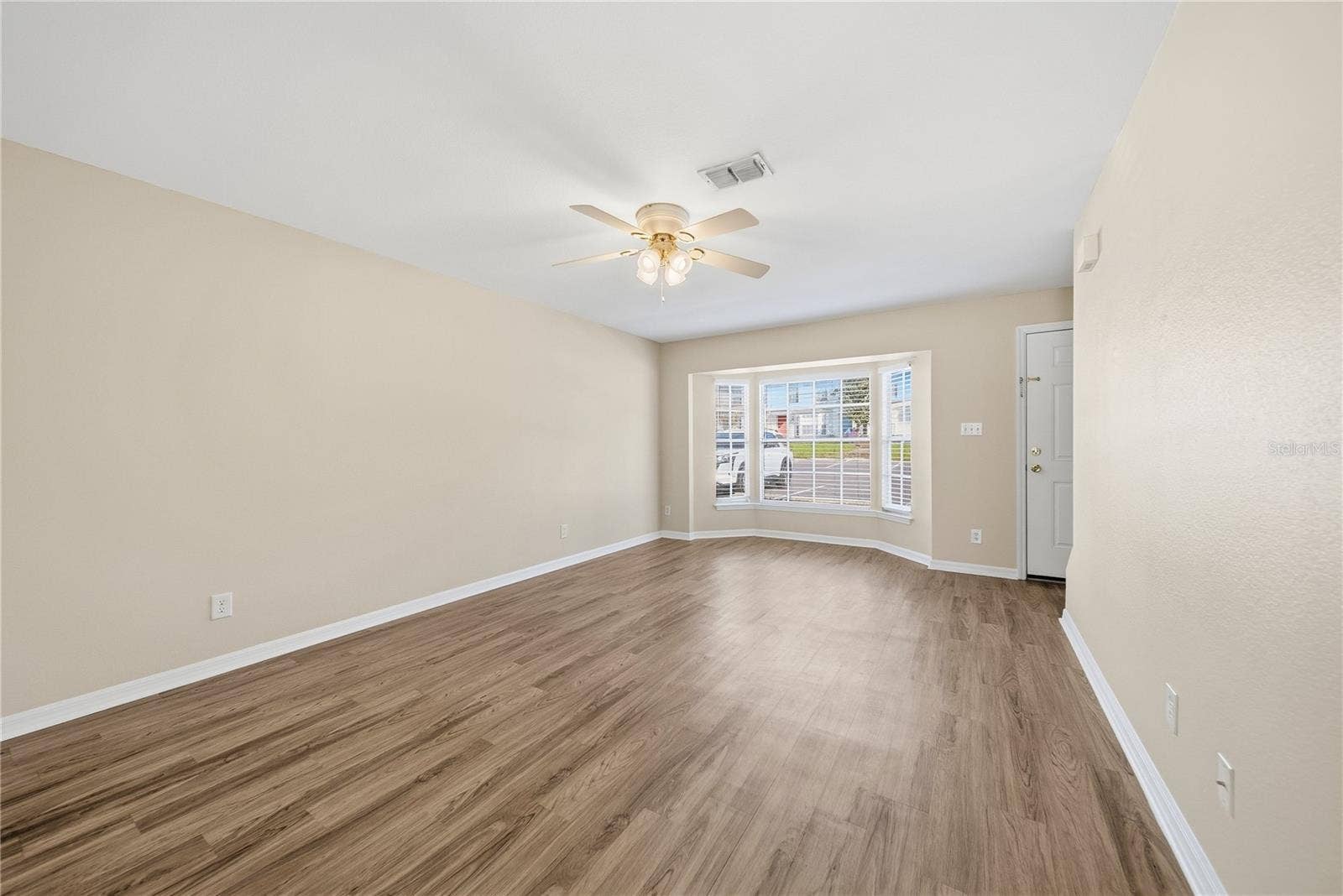 13535 EMBASSY PARK COURT, Dade City, FL 33525 13535 EMBASSY PARK COURT, Dade City, FL 33525