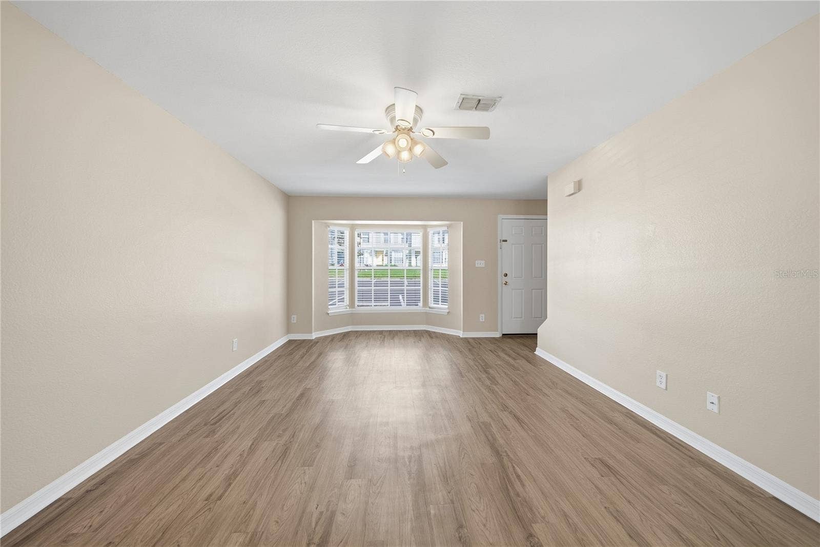13535 EMBASSY PARK COURT, Dade City, FL 33525 13535 EMBASSY PARK COURT, Dade City, FL 33525