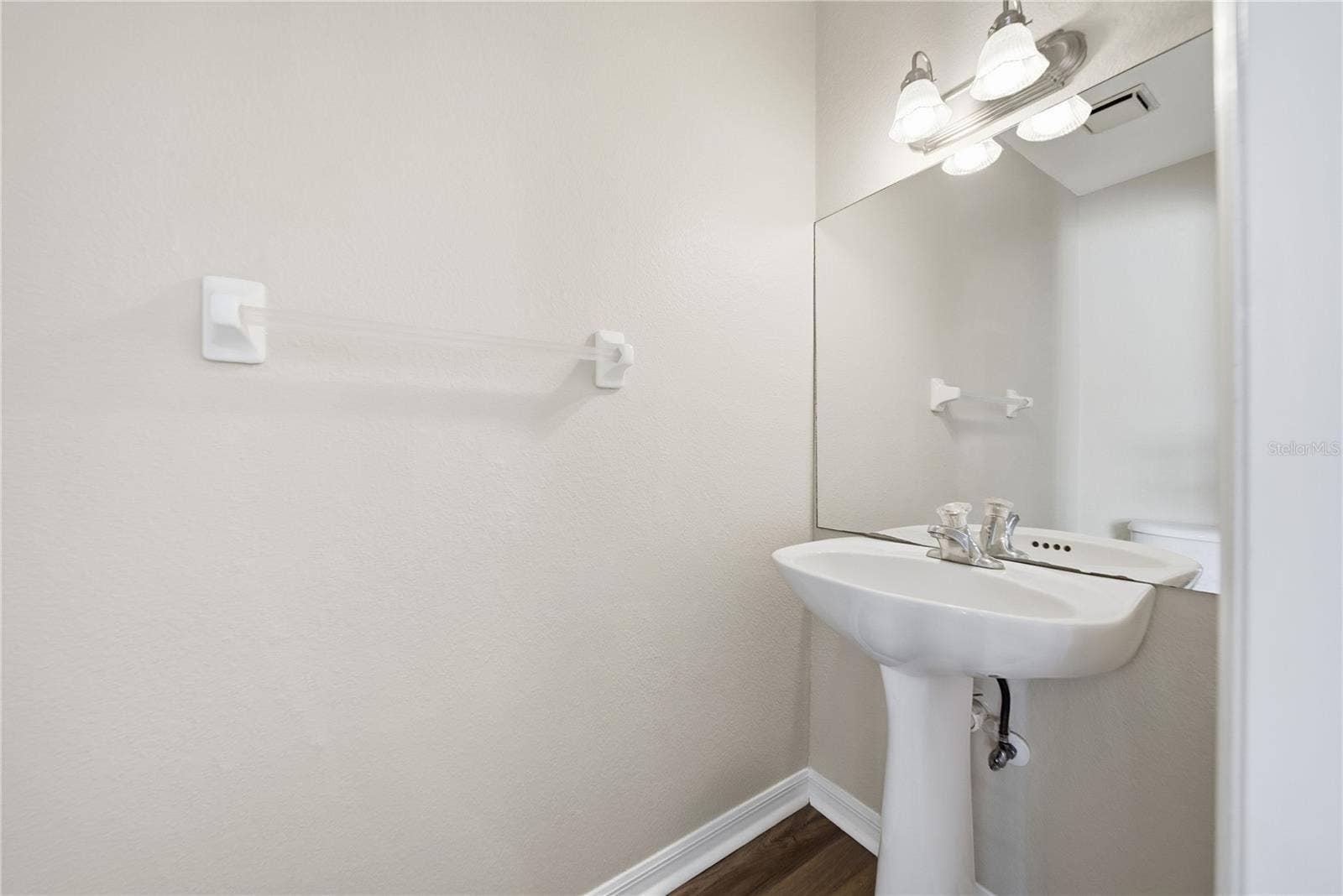 13535 EMBASSY PARK COURT, Dade City, FL 33525 13535 EMBASSY PARK COURT, Dade City, FL 33525