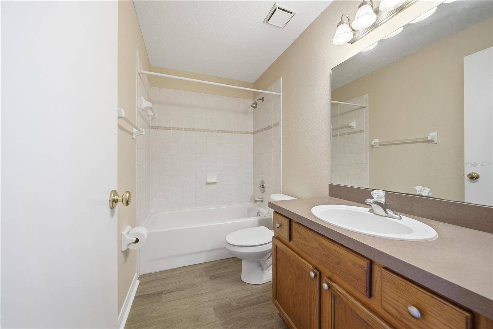 13535 EMBASSY PARK COURT, Dade City, FL 33525 13535 EMBASSY PARK COURT, Dade City, FL 33525