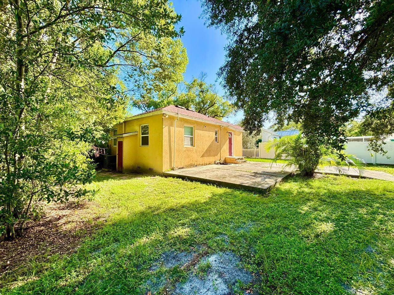 1219 E FRIERSON AVENUE, Tampa, FL 33603
