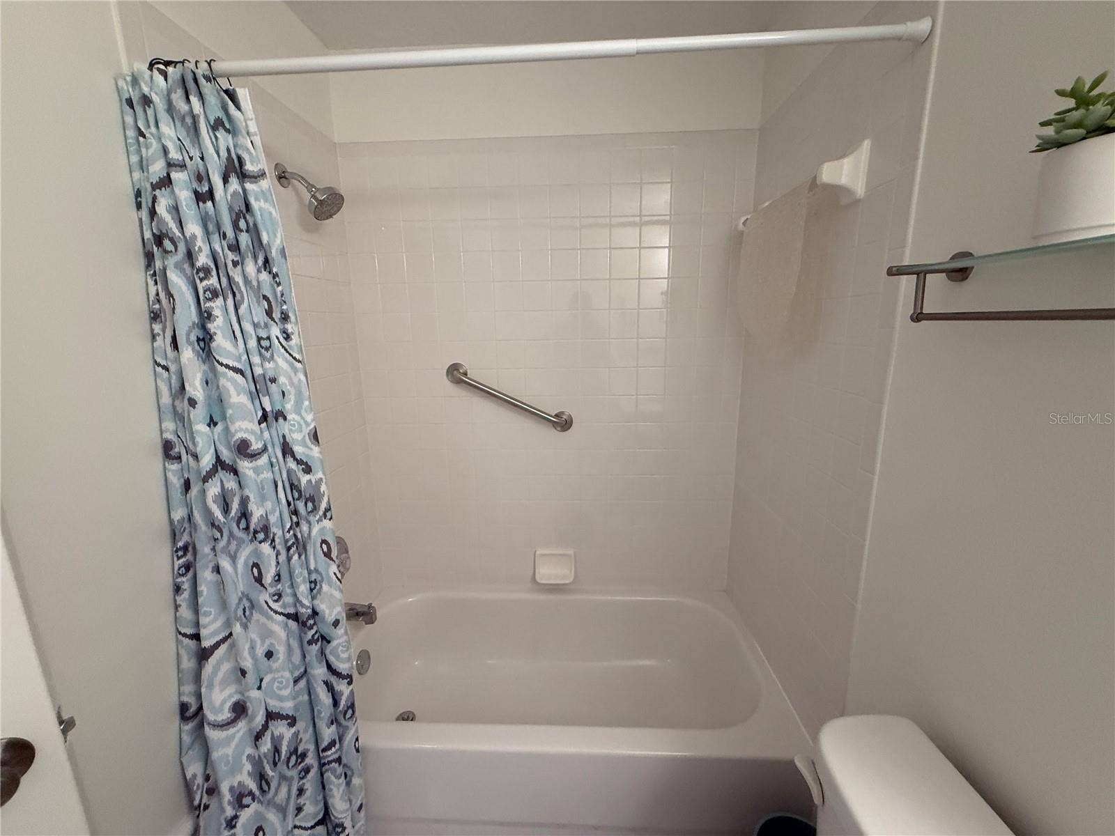 208 SILVER LAKE DRIVE, #206, Venice, FL 34292 208 SILVER LAKE DRIVE, #206, Venice, FL 34292