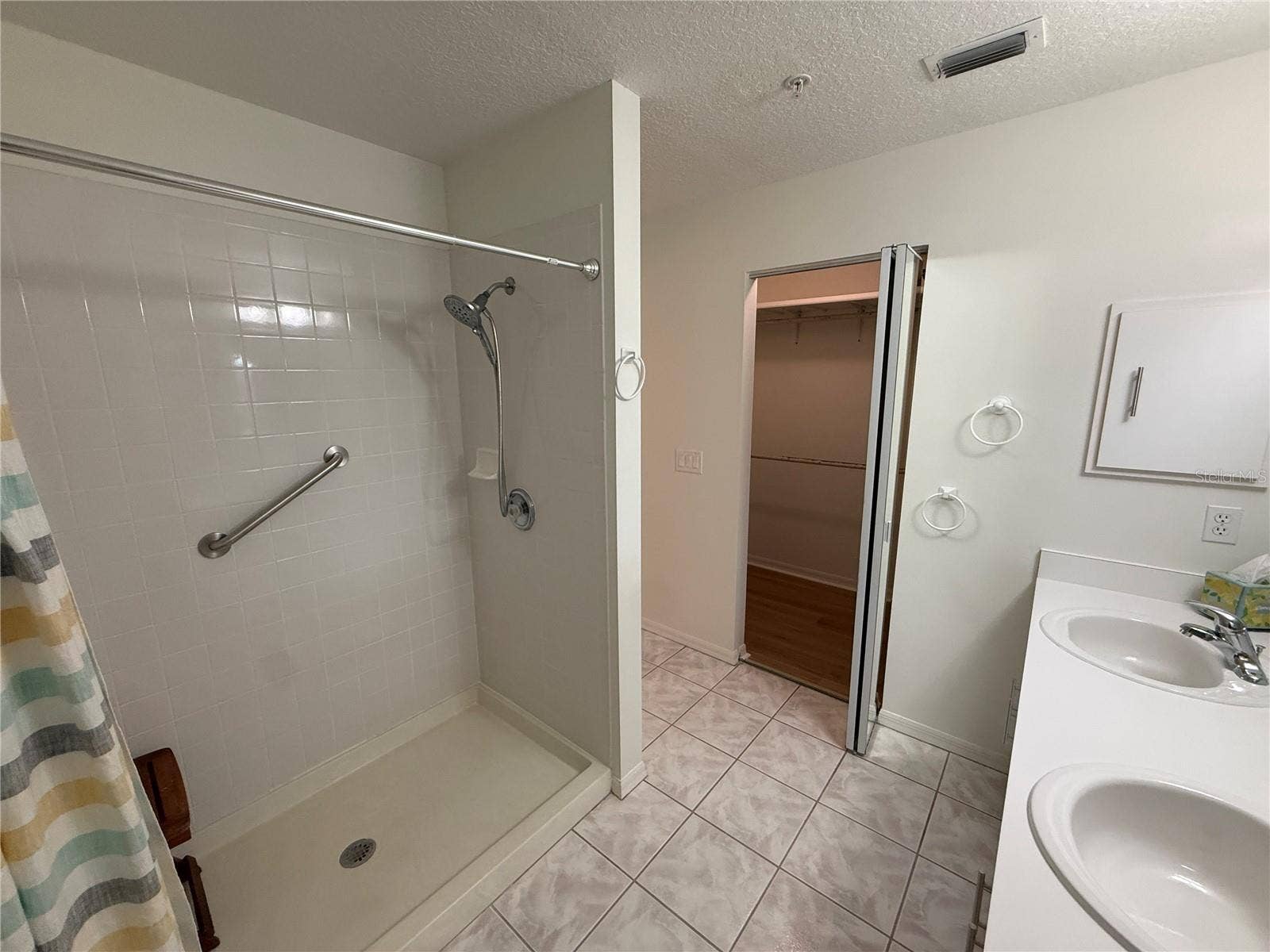 208 SILVER LAKE DRIVE, #206, Venice, FL 34292 208 SILVER LAKE DRIVE, #206, Venice, FL 34292