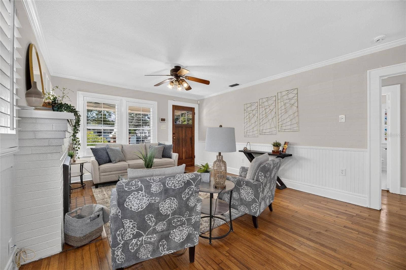 307 W GIDDENS AVENUE, Tampa, FL 33603 307 W GIDDENS AVENUE, Tampa, FL 33603