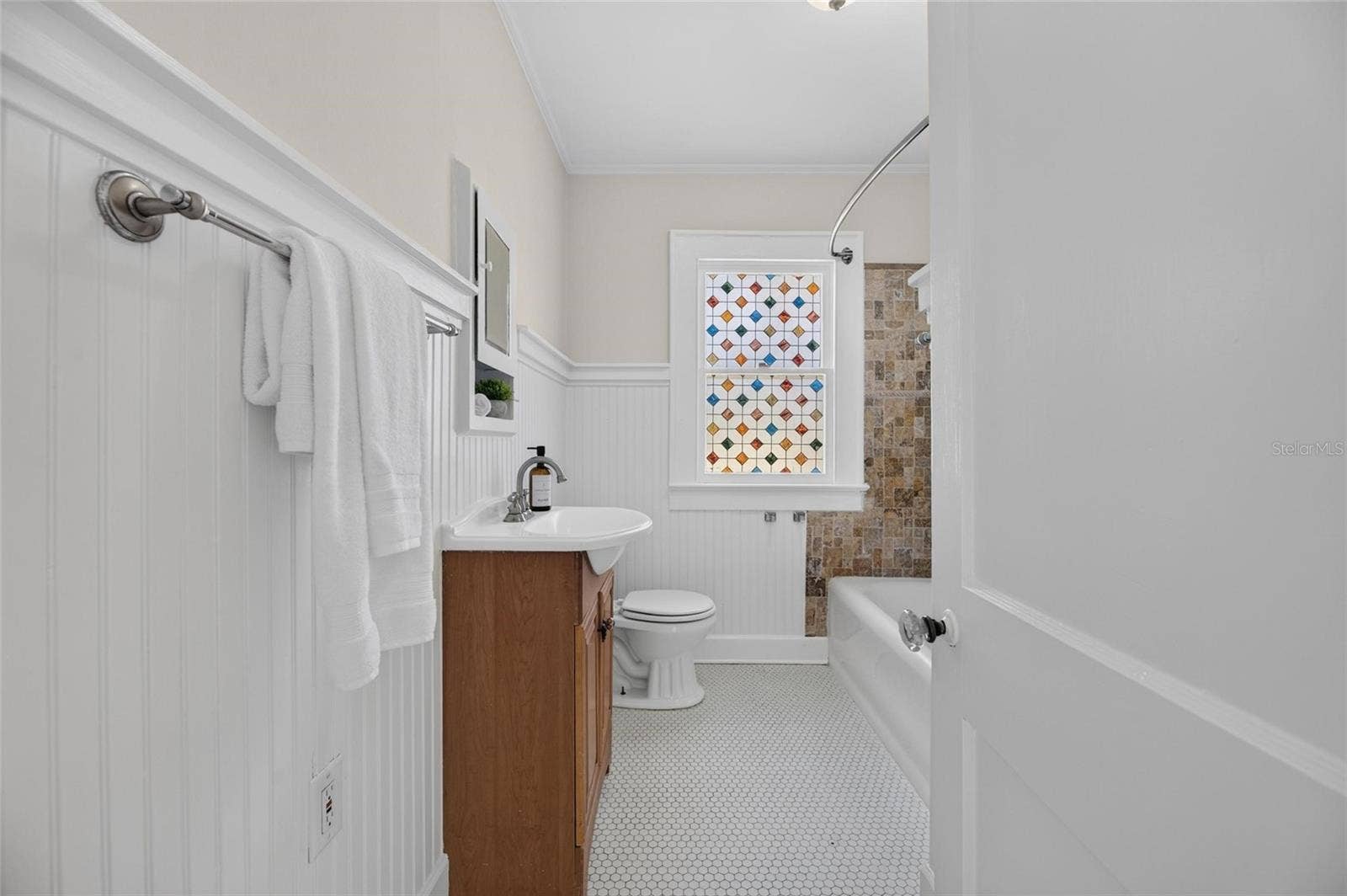 307 W GIDDENS AVENUE, Tampa, FL 33603 307 W GIDDENS AVENUE, Tampa, FL 33603