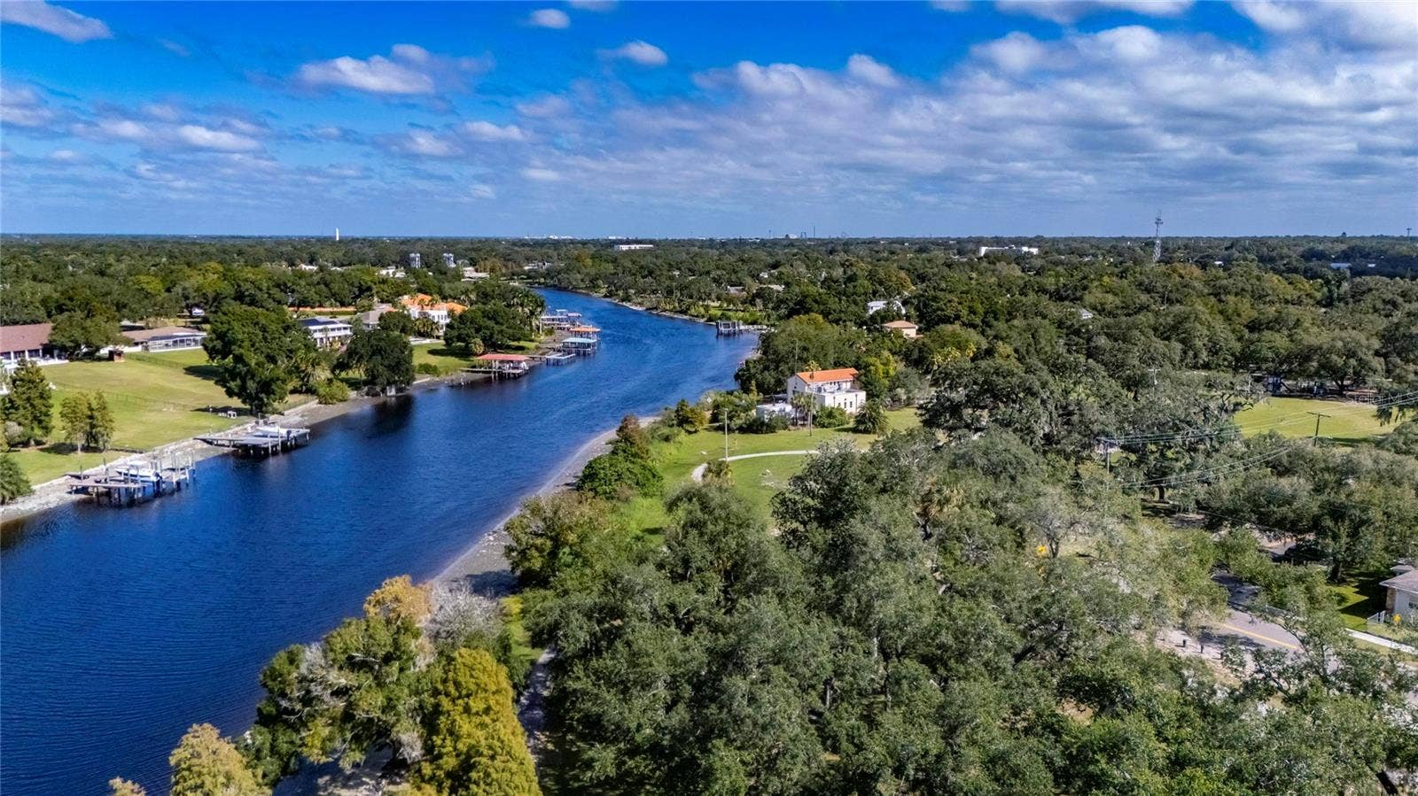 307 W GIDDENS AVENUE, Tampa, FL 33603 307 W GIDDENS AVENUE, Tampa, FL 33603