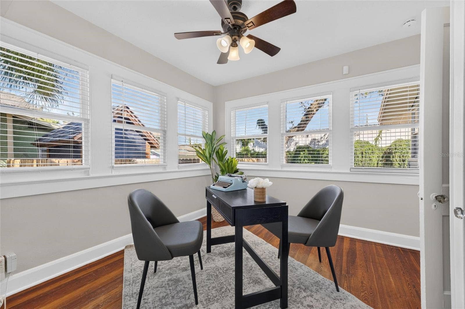 307 W GIDDENS AVENUE, Tampa, FL 33603 307 W GIDDENS AVENUE, Tampa, FL 33603