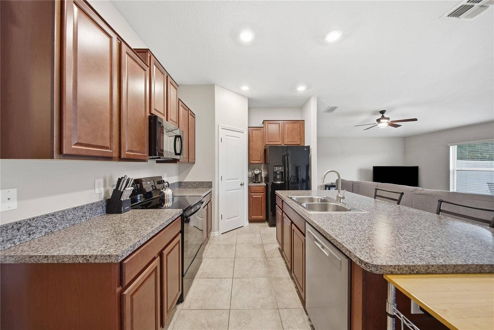 12639 LEMON PEPPER DRIVE, Riverview, FL 33578 12639 LEMON PEPPER DRIVE, Riverview, FL 33578