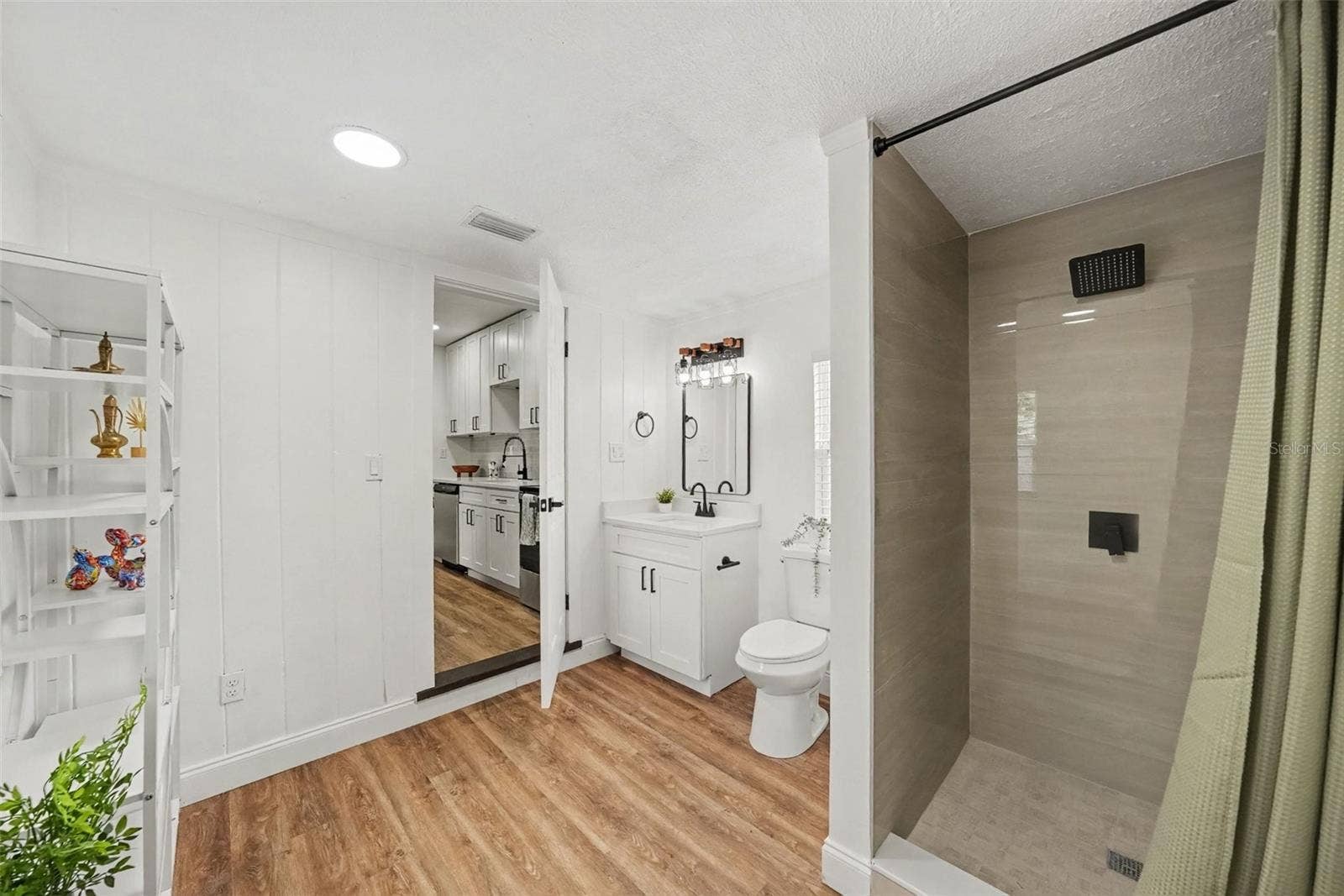 1228 56TH AVENUE N, St Petersburg, FL 33703