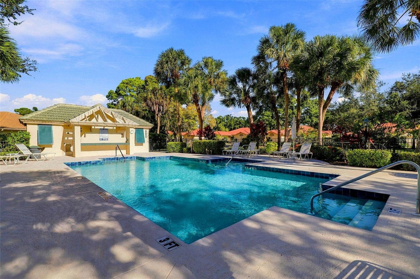 5683 DOWNHAM MEADOWS, Sarasota, FL 34235