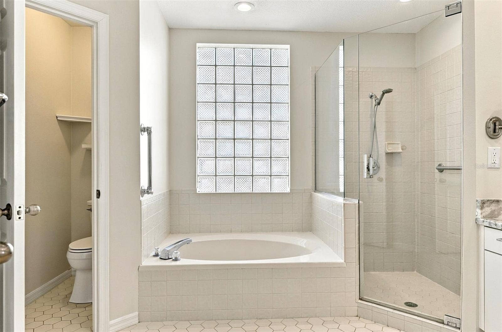 5683 DOWNHAM MEADOWS, Sarasota, FL 34235