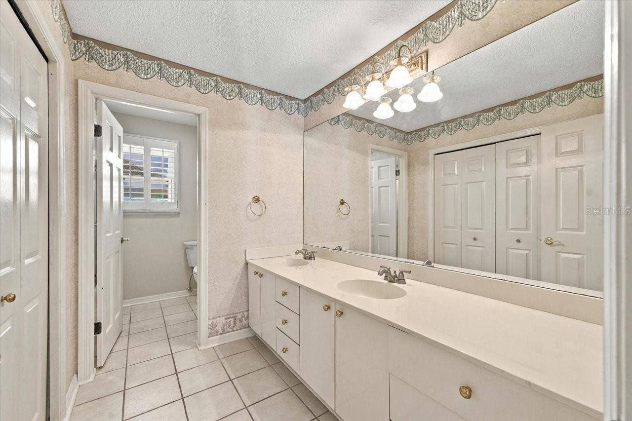 2534 HERON LANE N, Clearwater, FL 33762 2534 HERON LANE N, Clearwater, FL 33762