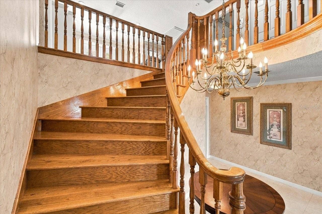 2534 HERON LANE N, Clearwater, FL 33762 2534 HERON LANE N, Clearwater, FL 33762