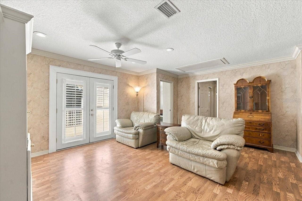 2534 HERON LANE N, Clearwater, FL 33762 2534 HERON LANE N, Clearwater, FL 33762