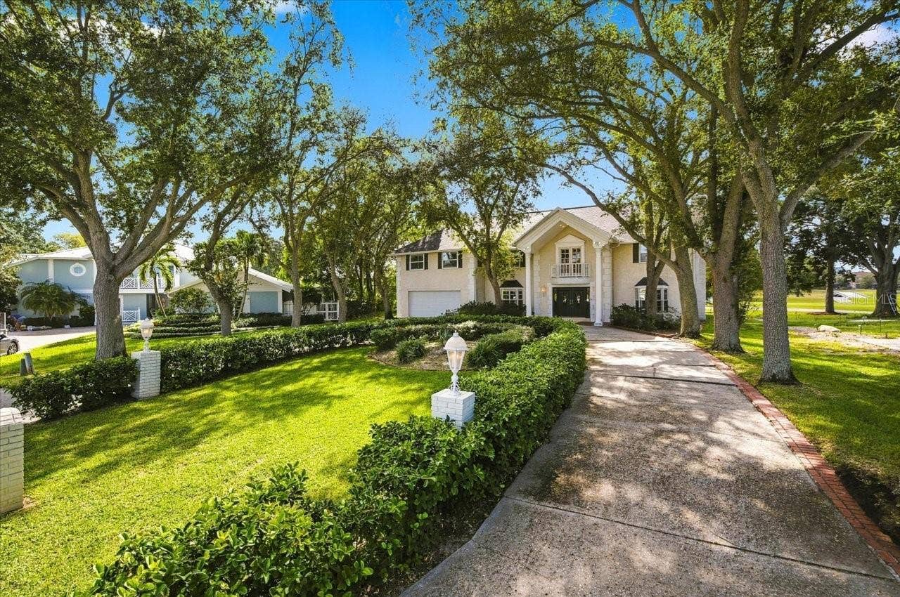 2534 HERON LANE N, Clearwater, FL 33762 2534 HERON LANE N, Clearwater, FL 33762