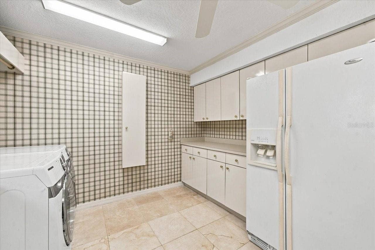 2534 HERON LANE N, Clearwater, FL 33762 2534 HERON LANE N, Clearwater, FL 33762