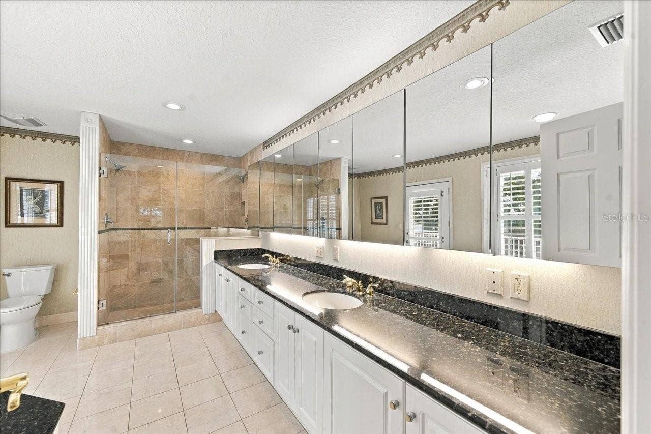 2534 HERON LANE N, Clearwater, FL 33762 2534 HERON LANE N, Clearwater, FL 33762