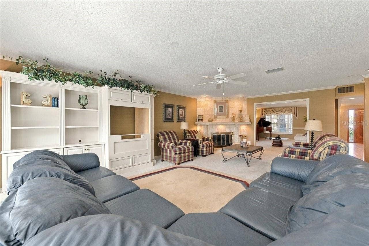 2534 HERON LANE N, Clearwater, FL 33762 2534 HERON LANE N, Clearwater, FL 33762