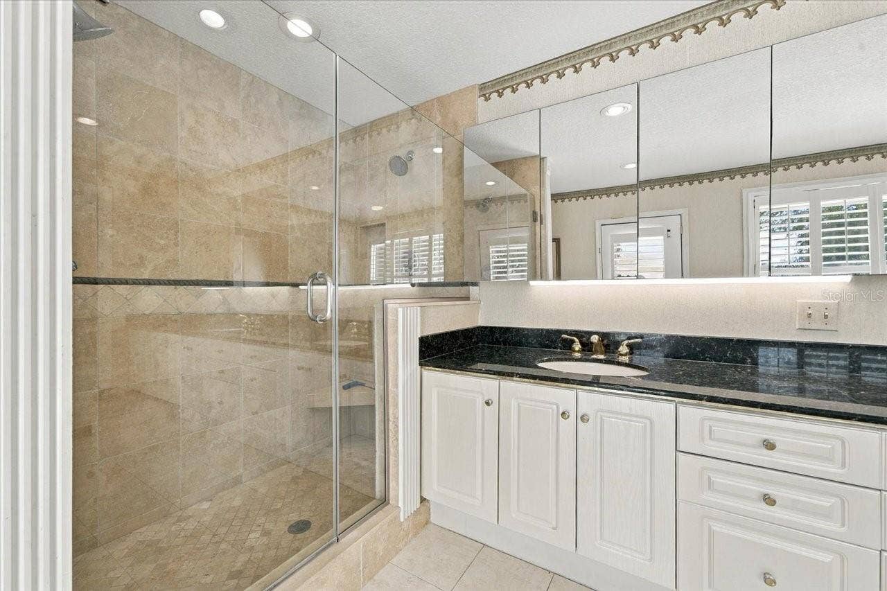 2534 HERON LANE N, Clearwater, FL 33762 2534 HERON LANE N, Clearwater, FL 33762