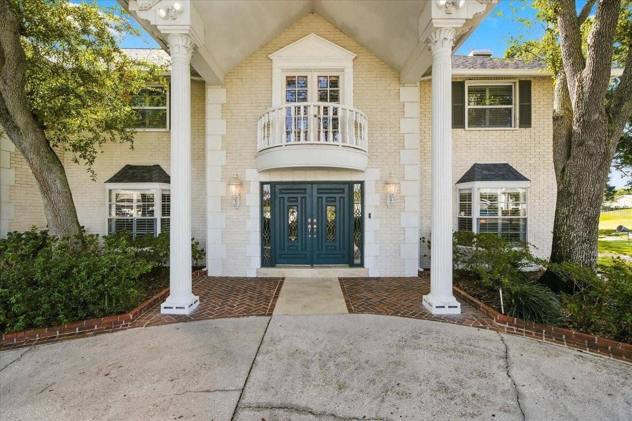 2534 HERON LANE N, Clearwater, FL 33762 2534 HERON LANE N, Clearwater, FL 33762