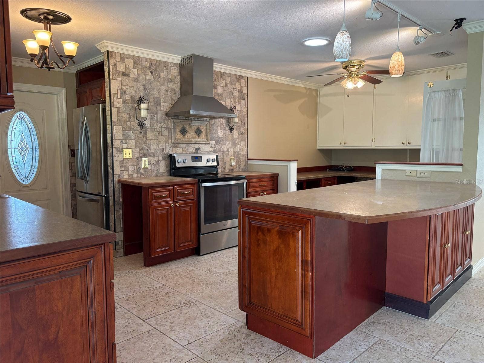 1813 ORANGE HILL DRIVE, Brandon, FL 33510 1813 ORANGE HILL DRIVE, Brandon, FL 33510