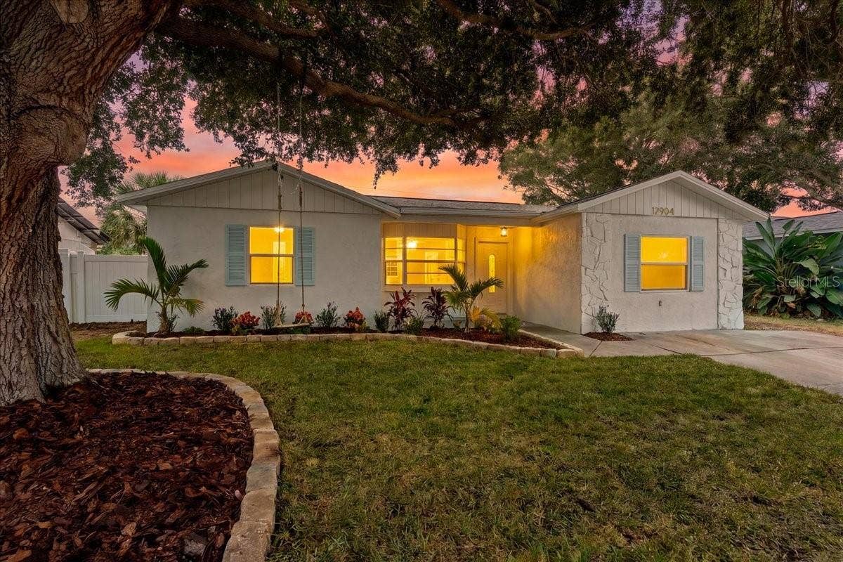 12904 128TH LANE, Largo, FL 33774 12904 128TH LANE, Largo, FL 33774