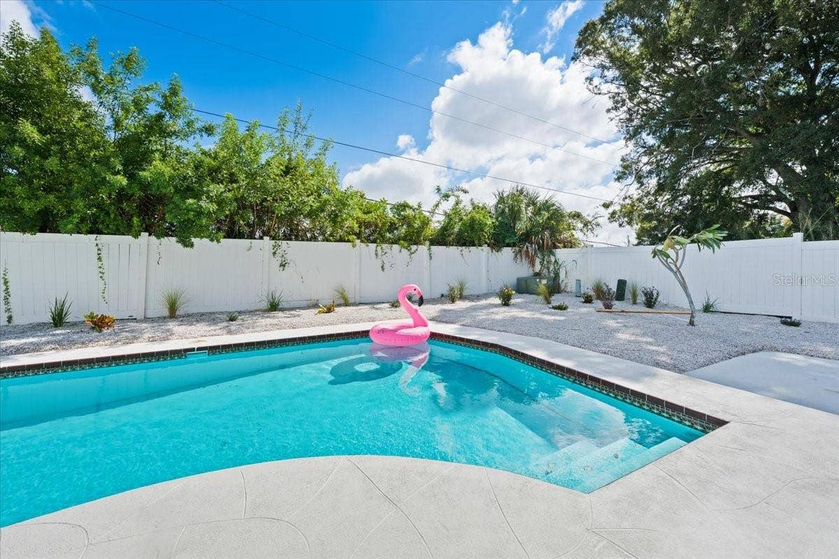 12904 128TH LANE, Largo, FL 33774 12904 128TH LANE, Largo, FL 33774
