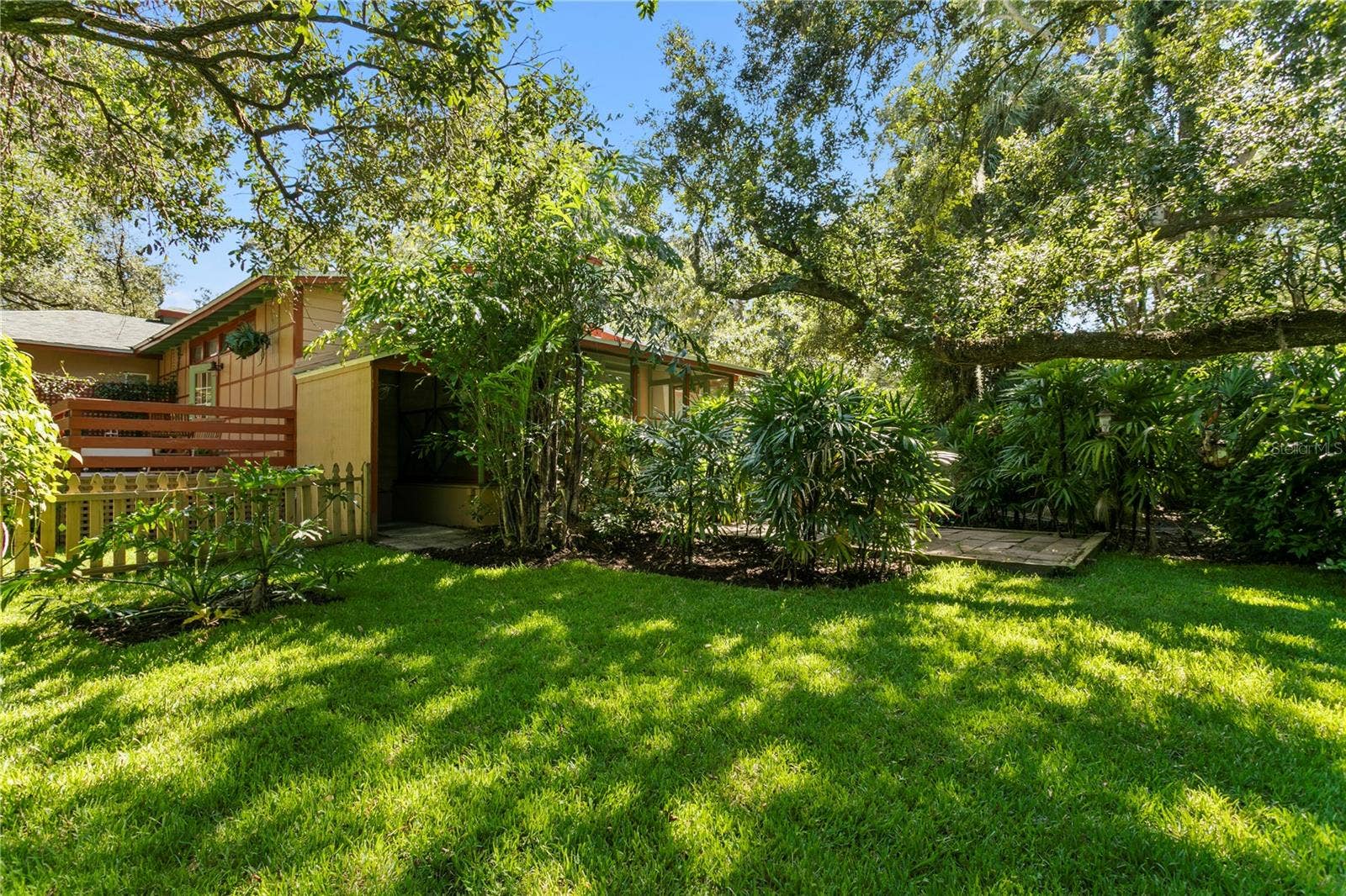 6916 N 20TH STREET, Tampa, FL 33610 6916 N 20TH STREET, Tampa, FL 33610