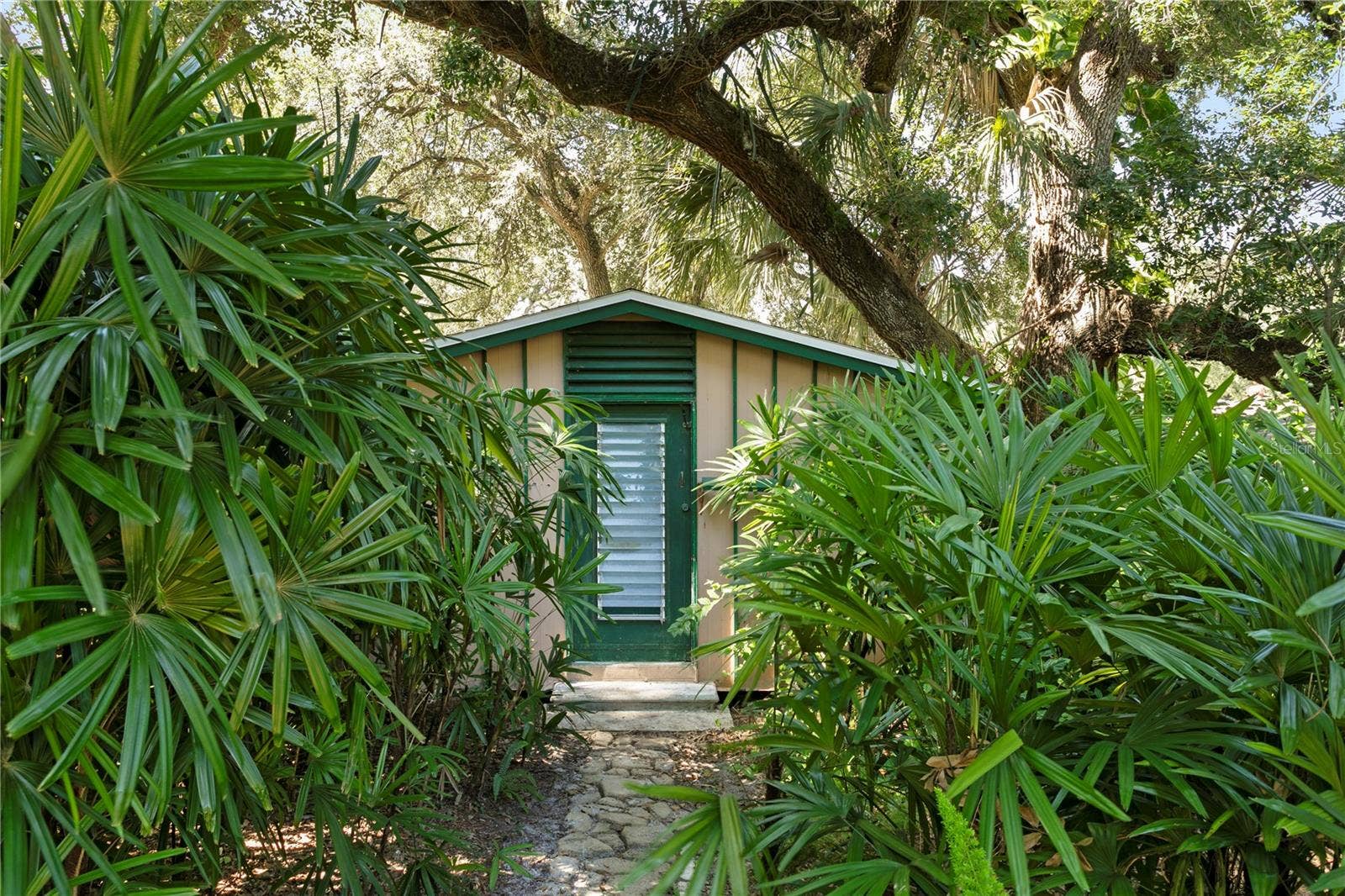 6916 N 20TH STREET, Tampa, FL 33610 6916 N 20TH STREET, Tampa, FL 33610