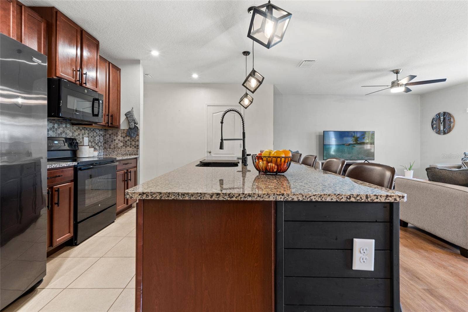 10480 HAWKS LANDING DRIVE, Land O Lakes, FL 34638 10480 HAWKS LANDING DRIVE, Land O Lakes, FL 34638