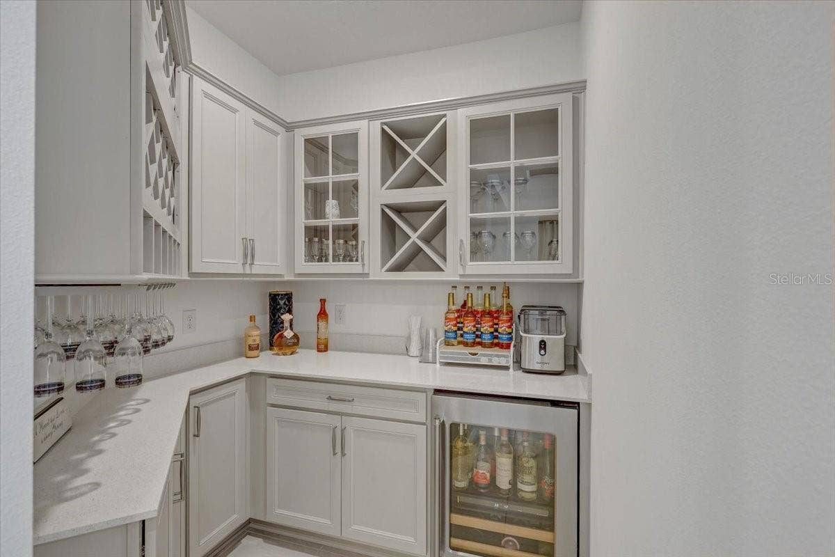 2848 QUAIL CREST COURT, Valrico, FL 33594 2848 QUAIL CREST COURT, Valrico, FL 33594