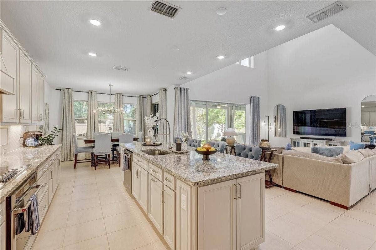 2848 QUAIL CREST COURT, Valrico, FL 33594 2848 QUAIL CREST COURT, Valrico, FL 33594
