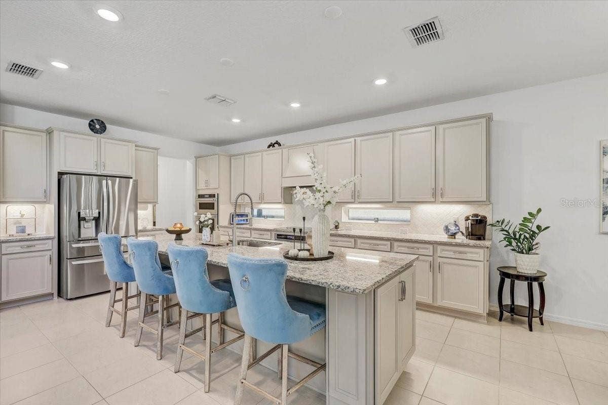 2848 QUAIL CREST COURT, Valrico, FL 33594 2848 QUAIL CREST COURT, Valrico, FL 33594