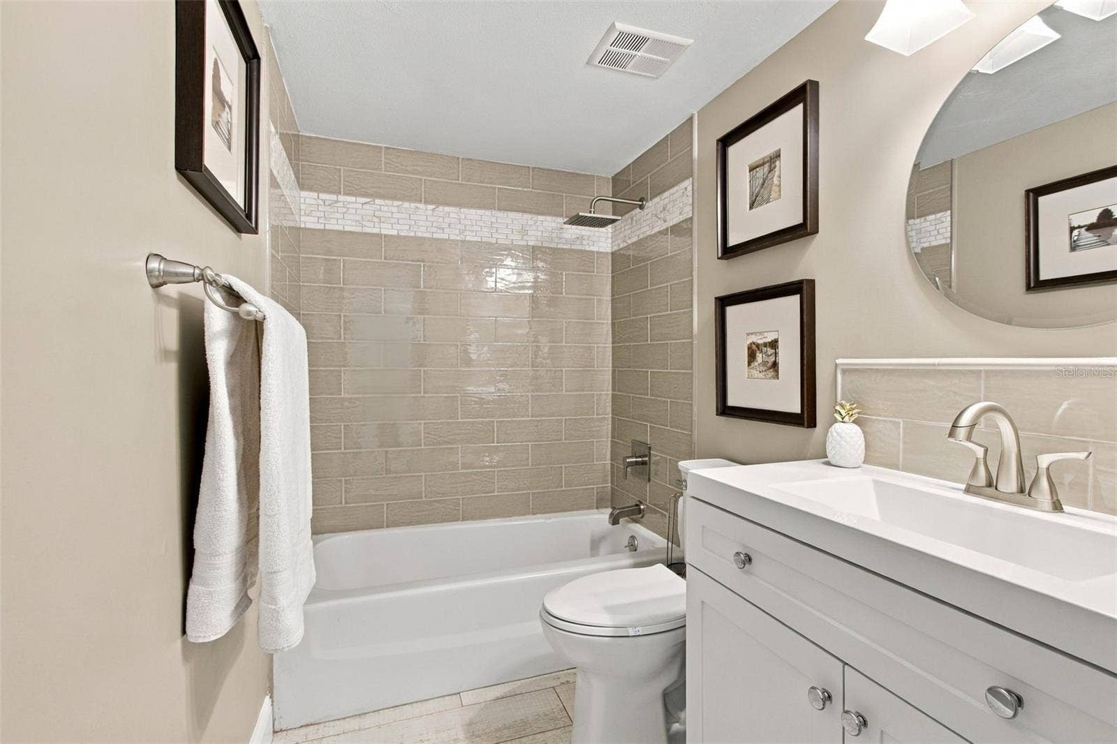 2nd bathroom