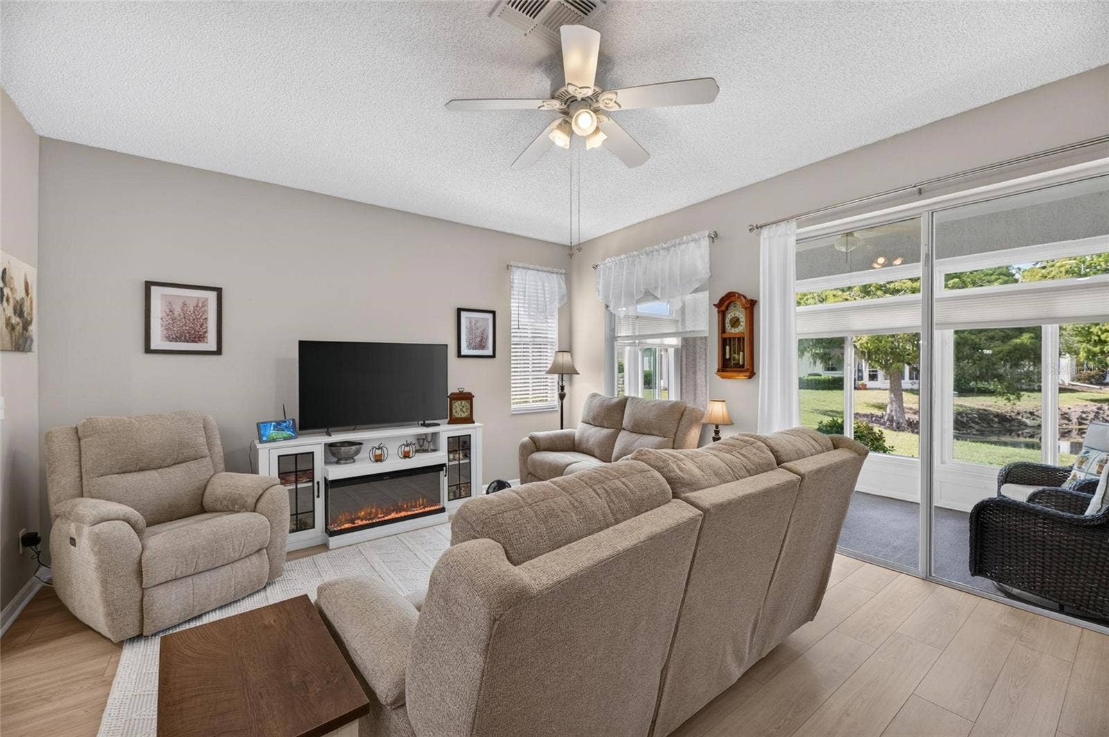 828 TREMONT GREENS LANE, #134, Sun City Center, FL 33573 828 TREMONT GREENS LANE, #134, Sun City Center, FL 33573
