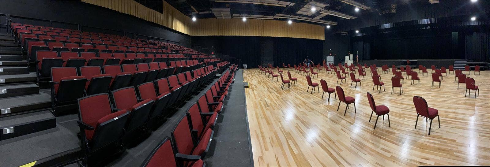 828 TREMONT GREENS LANE, #134, Sun City Center, FL 33573 Veteran's Theater - parties, shows and more!