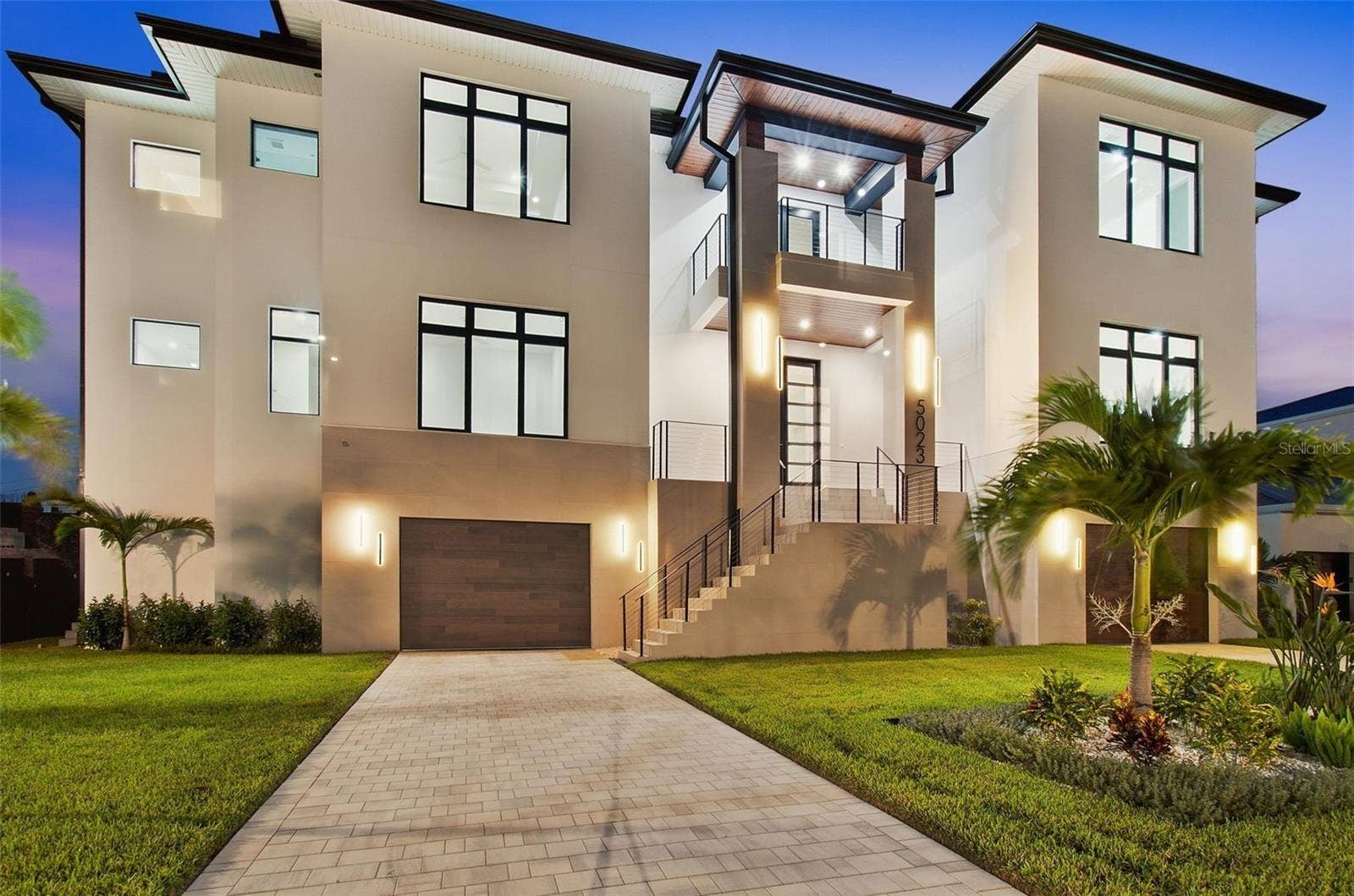 5023 W LEONA STREET, Tampa, FL 33629